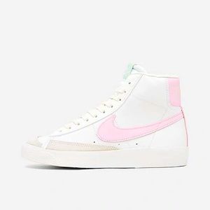 Pink Nike Blazers Mid ‘77 | Size 7 Women’s